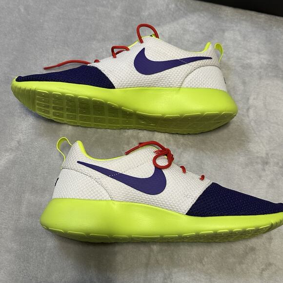 Nike Roshe Run Shoes Mens 7.5 / W 9 Custom White Purple Neon 943711-991 NIKEID - Picture 7 of 14